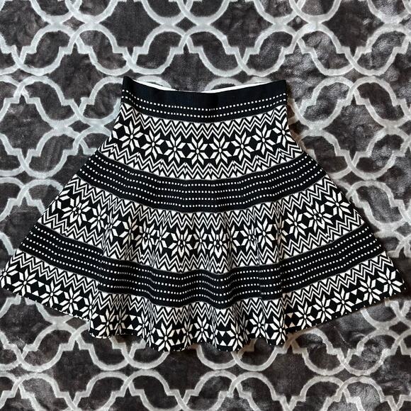 Couture Home Made Skirt Quality Fabric Durability Thick Stretch Fabric Child 6-9 - Picture 2 of 6